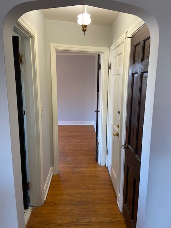 Building Photo - 2327 Mount Claire Ave