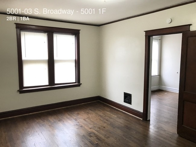 Foto del edificio - 5001 S Broadway