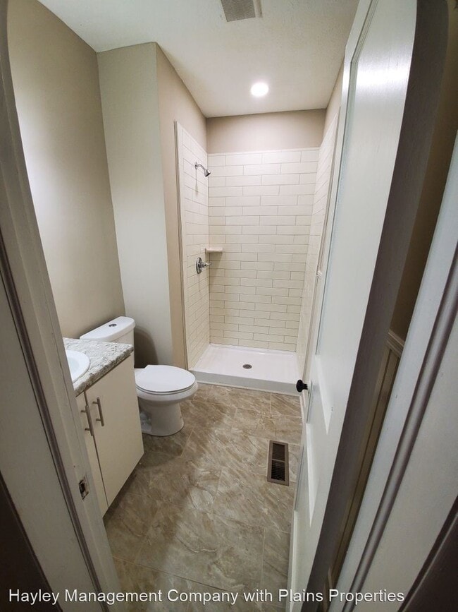 Building Photo - 3 br, 2 bath House - 2502 2nd Avenue