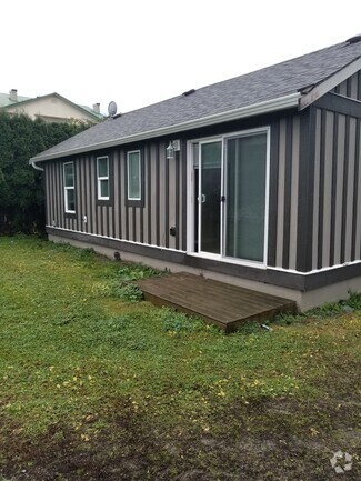 Building Photo - 46745 Yale Rd