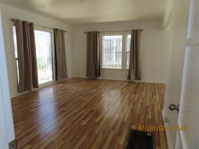 Building Photo - 4328 Leimert Blvd