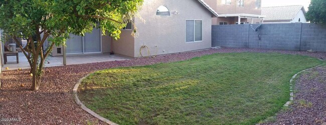 Foto del edificio - 1040 W Juniper Ave