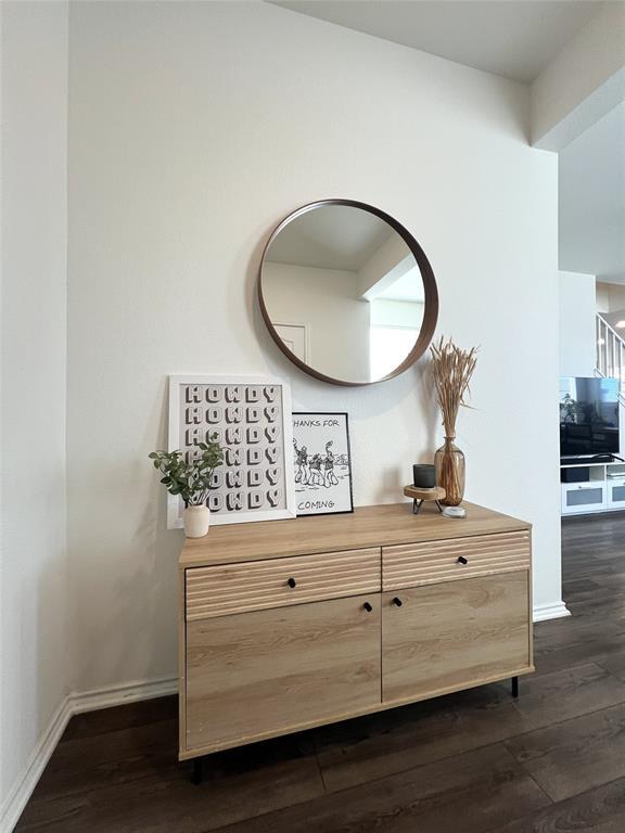 Foto del edificio - 14313 James Buchanan St