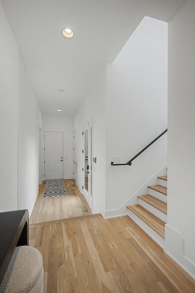 Photo - 2510 Barclay Dr House