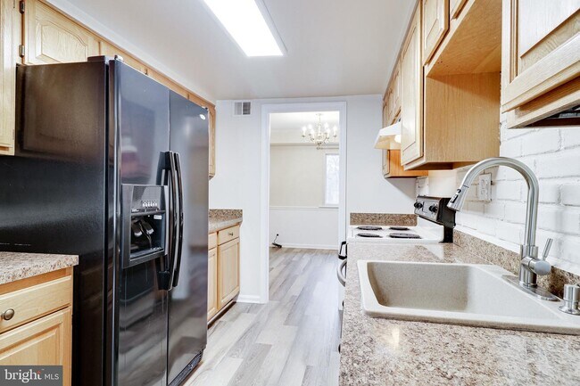 Foto del edificio - 6020 Kerrwood St