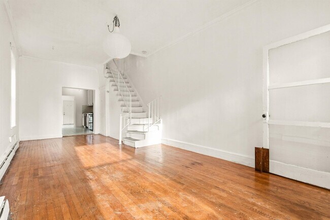 Foto del edificio - 92 Prescott St