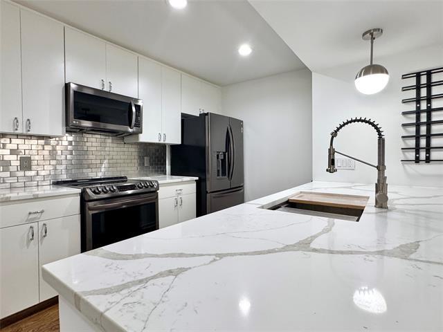 Foto del edificio - 4134 Travis St