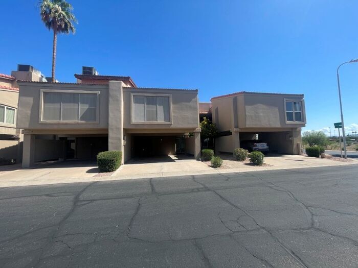Foto principal - 7930 E Arlington Rd