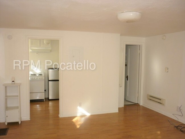 Foto del edificio - 655 S 6th Ave