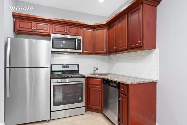 Building Photo - 1166 Halsey St