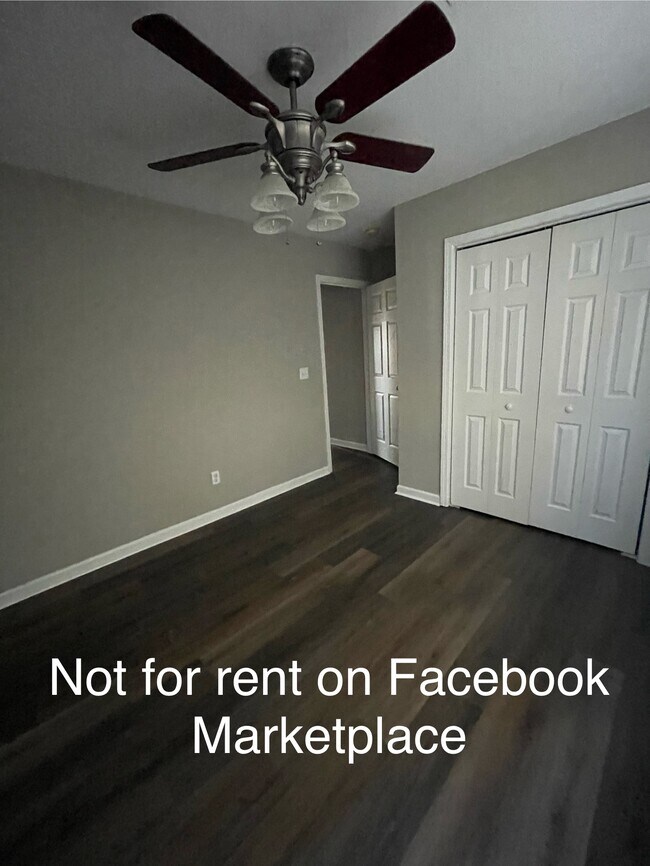 Foto del edificio - 653 Two Notch Rd