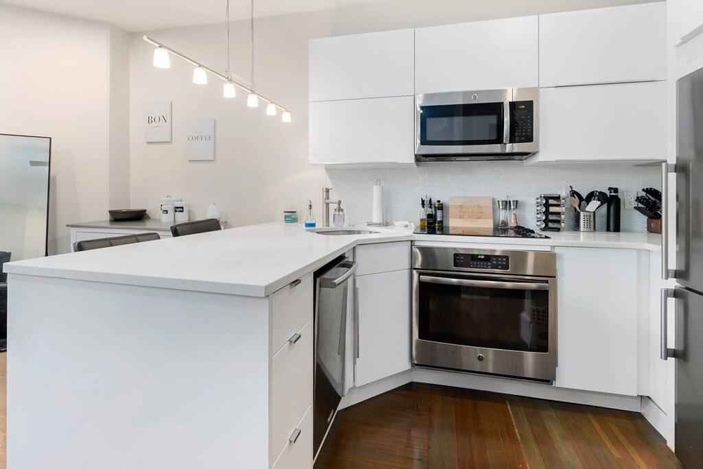 Foto principal - 239 Beacon St