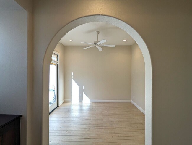 Foto del edificio - 6217 Alverton Dr