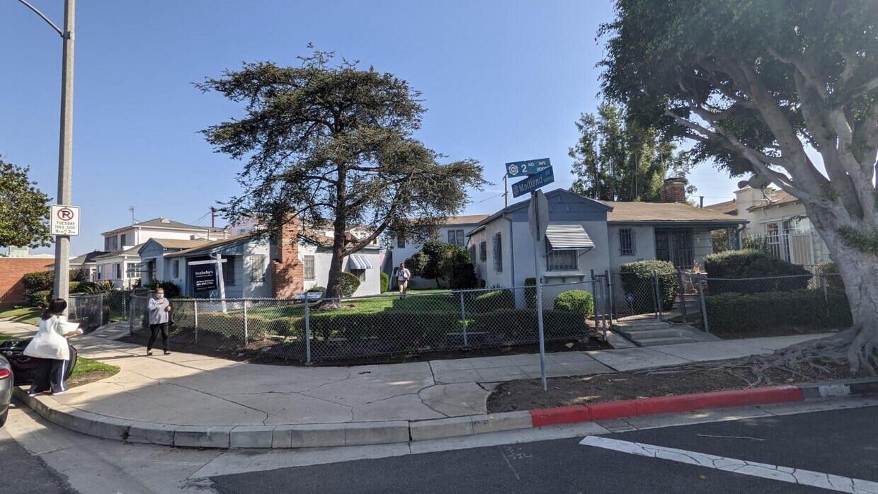 Primary Photo - 7920 Maitland Ave