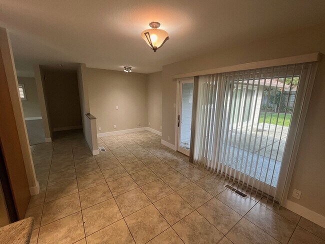 Foto del edificio - Renovated Two Bedroom Home in Rincon Valley