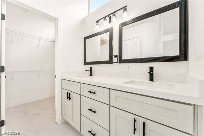 Building Photo - 529 Rancho Del Mar Way