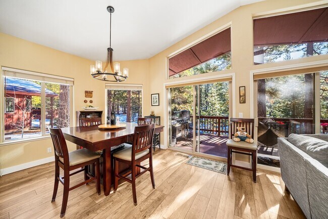 Foto del edificio - 39 Bridle Path