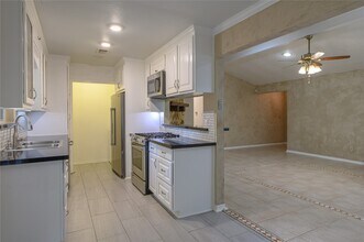 Building Photo - 4110 Garden Springs Dr