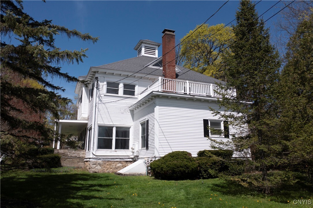 Primary Photo - 40 Lakeview Cir