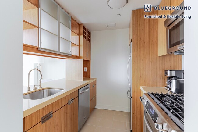 Foto del edificio - 450 W 17th St