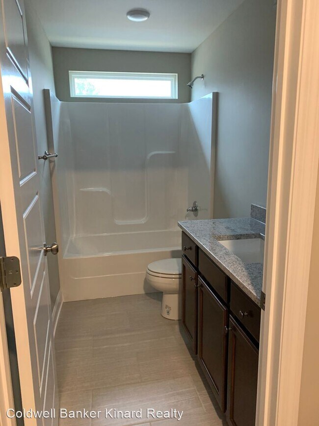 Building Photo - 2 br, 2.5 bath House - 2299 Shady Lane