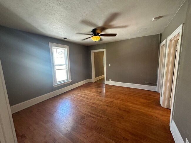 Foto del edificio - 627 Pierce St NE