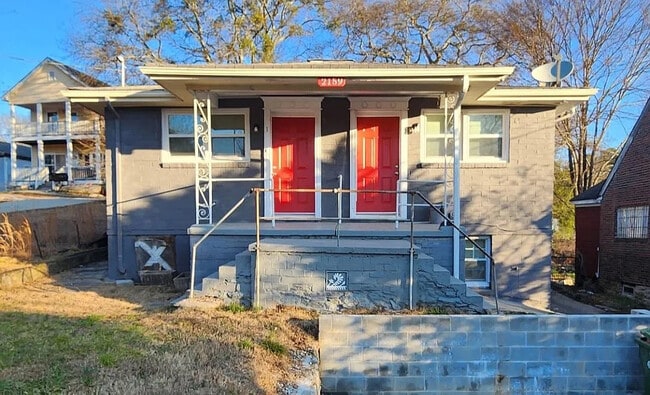 Room in Duplex on M.L.K. Jr Dr SW - Room in Duplex on M.L.K. Jr Dr SW Townhome