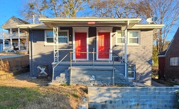 Building Photo - Room in Duplex on M.L.K. Jr Dr SW
