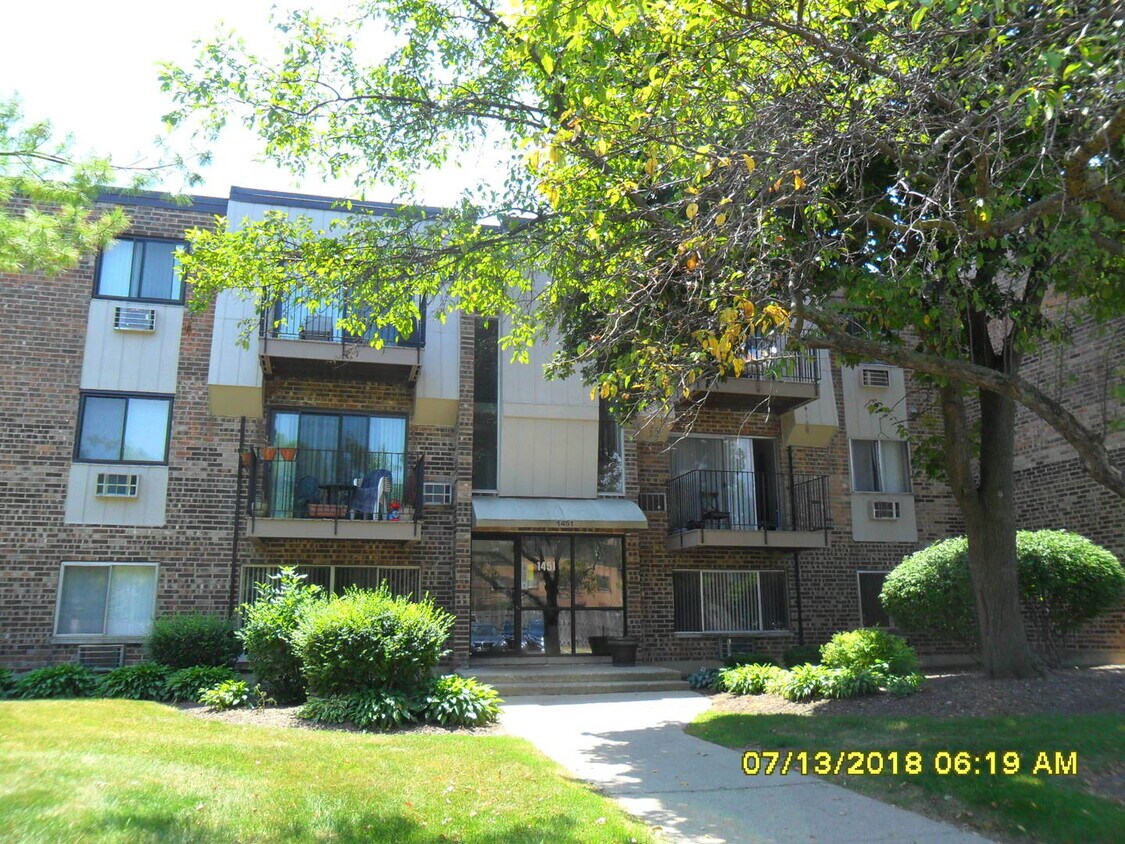 Primary Photo - 1451 N Winslowe Dr