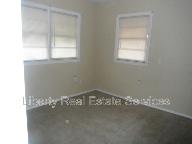 Building Photo - 503 Stewart Dr