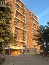 Building Photo - 100-1100 Wingarden Ct