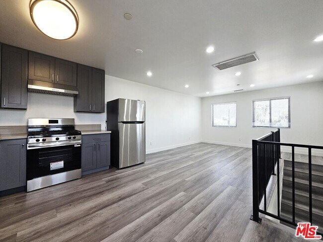 Foto del edificio - 4112 Normandie Ave