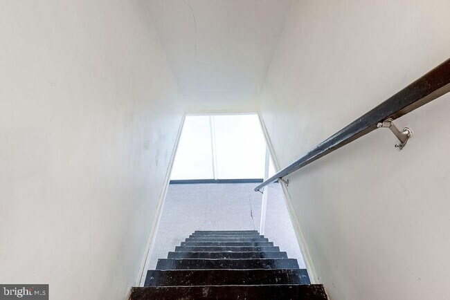 Foto del edificio - 6012 Highgate Dr