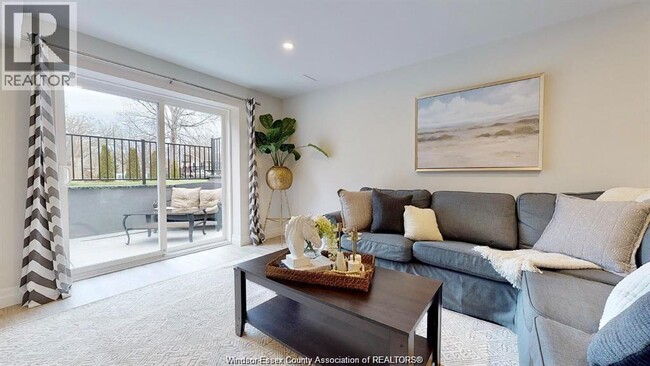 Building Photo - 87 DRAPER LOWER