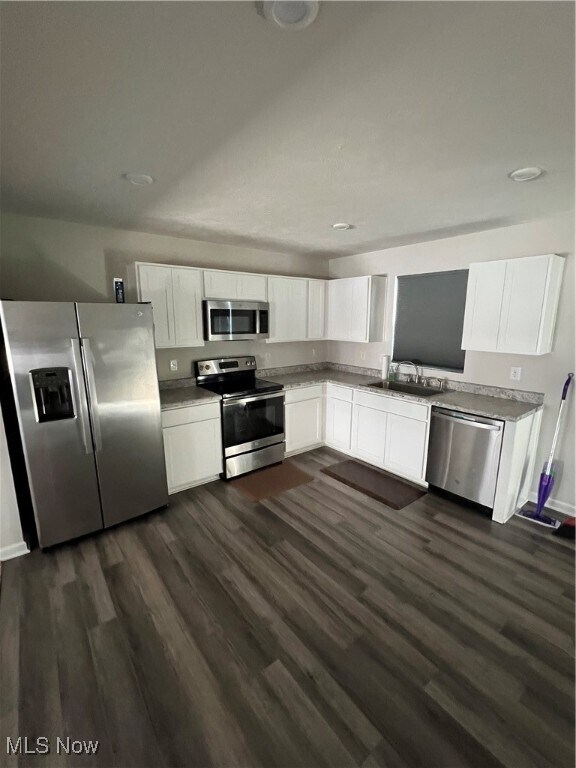 Foto del edificio - 131 Grass Ct