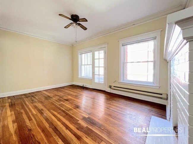 Building Photo - 2 bedroom in CHICAGO IL 60640