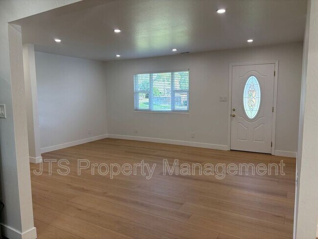 Foto del edificio - 5221 Tucson Cir