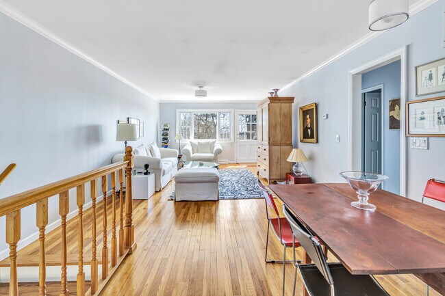 Foto del edificio - 245 Unquowa Rd