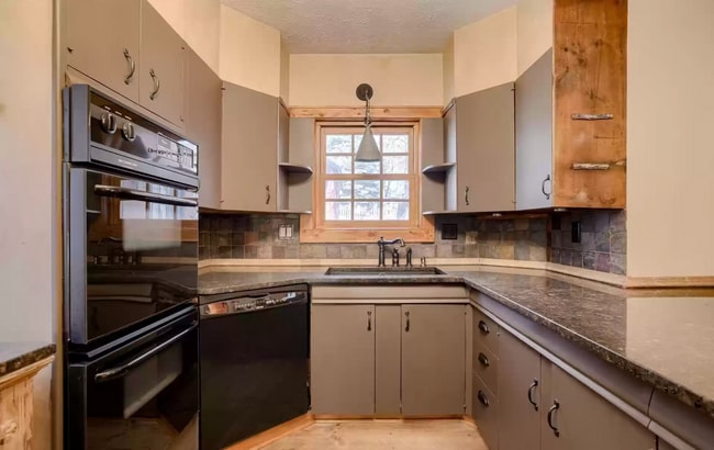 Building Photo - Charming Brick Home with 4th Non-Conformin...