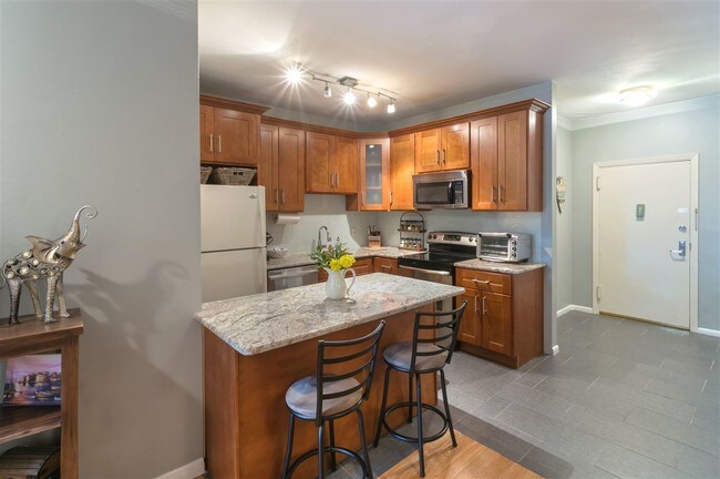 Foto del edificio - 75 Liberty Ave