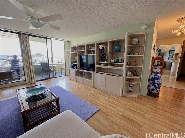 Building Photo - 2240 Kuhio Ave.