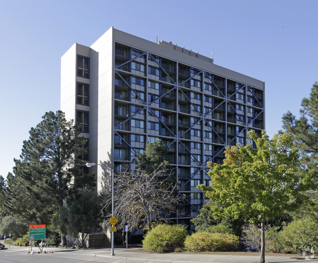 Primary Photo - Marina Tower Apartments