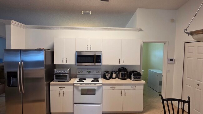 Foto del edificio - 6448 NW Colgate St