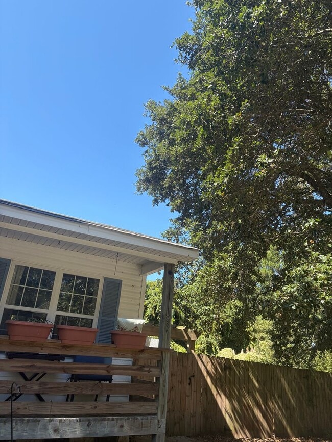 Building Photo - 2 Bedroom 1 Bath Home in Jarvisburg availa...