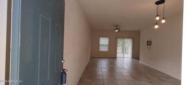 Building Photo - 643 Servia Dr