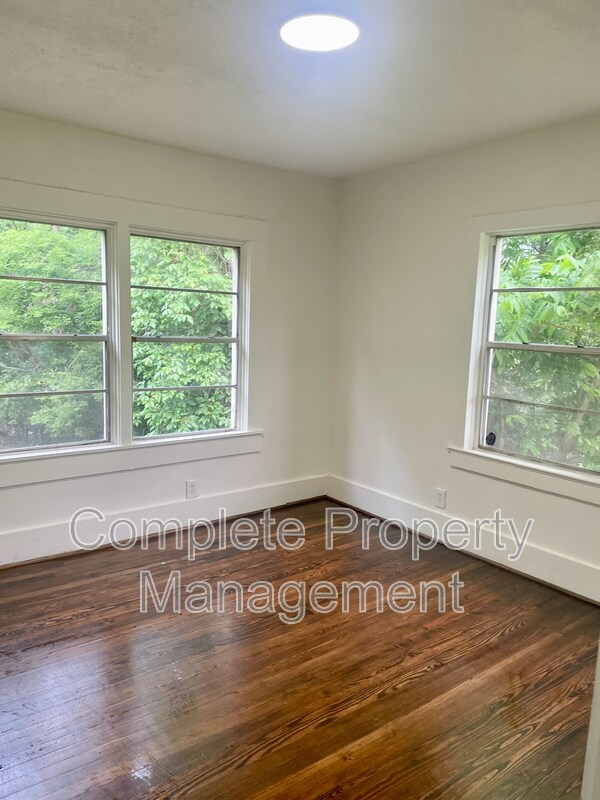 Building Photo - 1520 19th Street North
