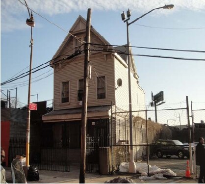 Primary Photo - 460 E 176th St