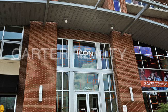 Foto del edificio - 600 12th Ave S