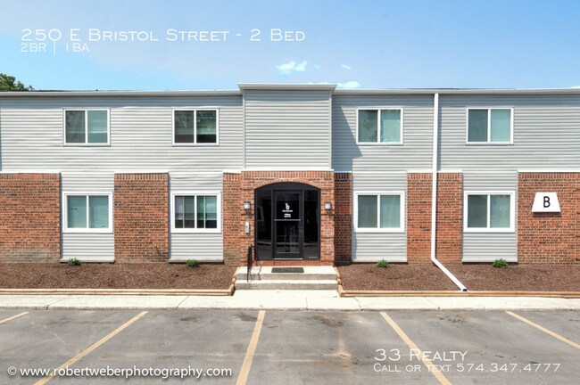 Foto del edificio - The Bristol - Sophisticated Apartment Living