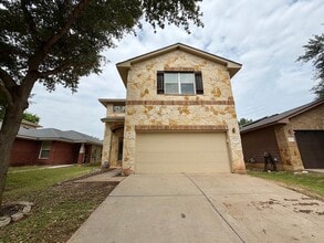 Building Photo - 3400 Wickham Ln